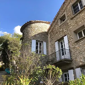  Couette-café Domaine La Tour - - Jacuzzi - Sauna - Massage - 4 Saisons - Piscine Chauffee Toute L'annee - Heated Pool - 800m Centre France